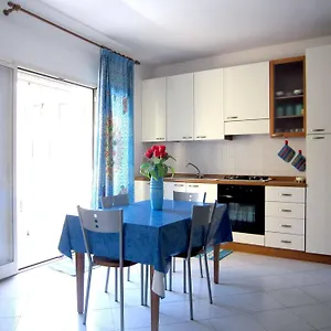  Appartamento La Salinella Italia